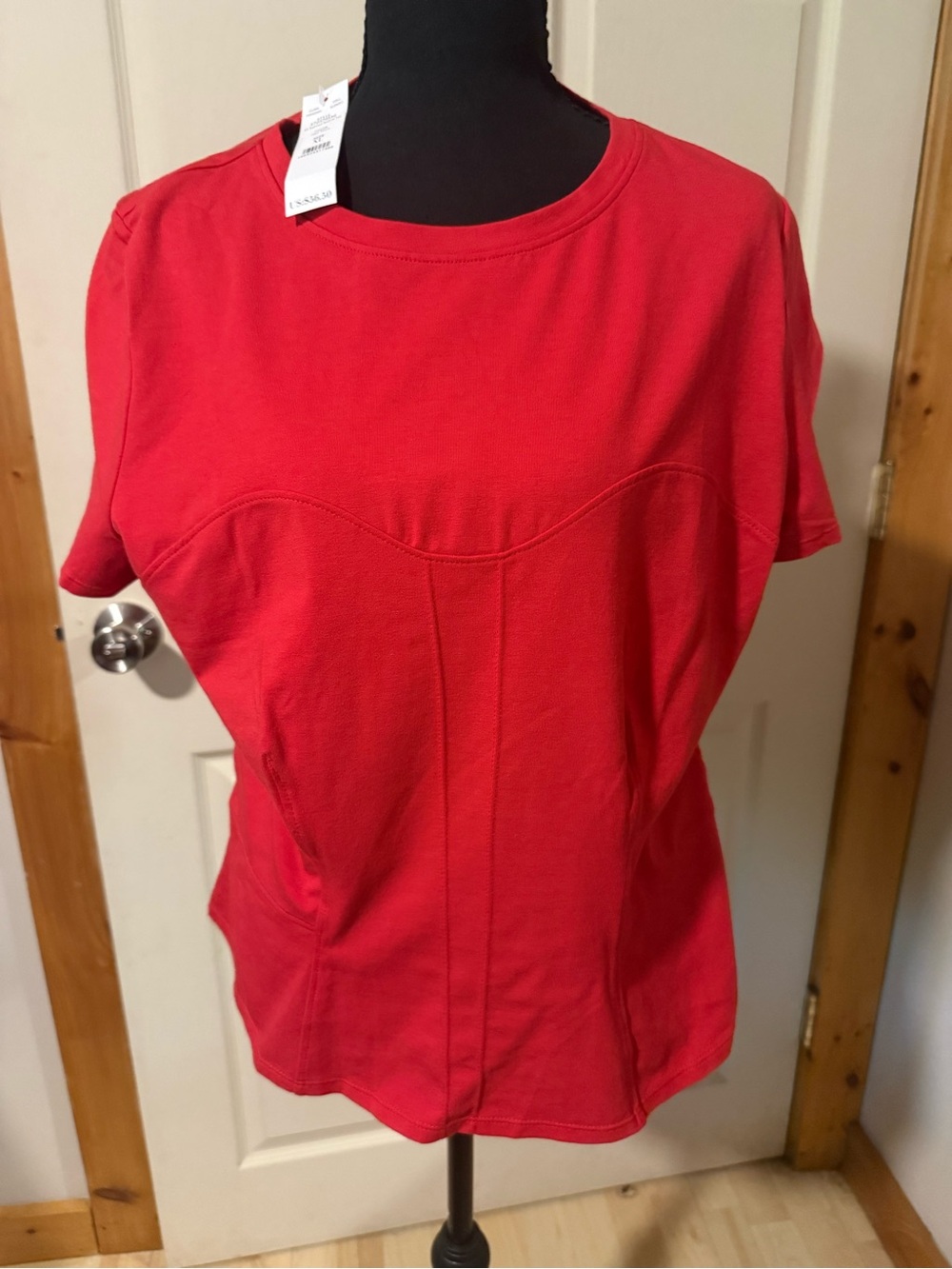 White House Black Market Women's Red Short-Sleeve Tee, Size XL